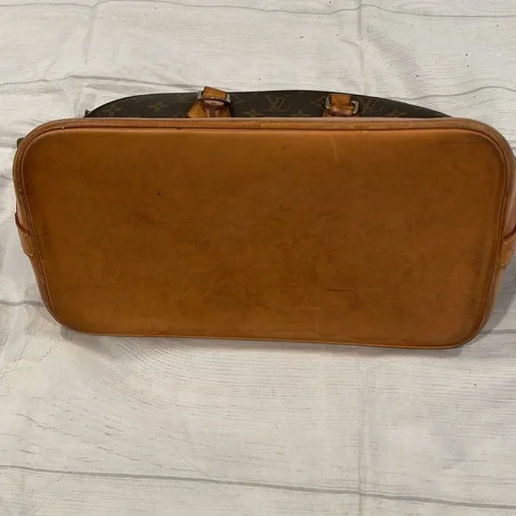 Louis Vuitton Alma PM bag used - Picture 5 of 15